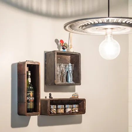 Woodwork Apartment *